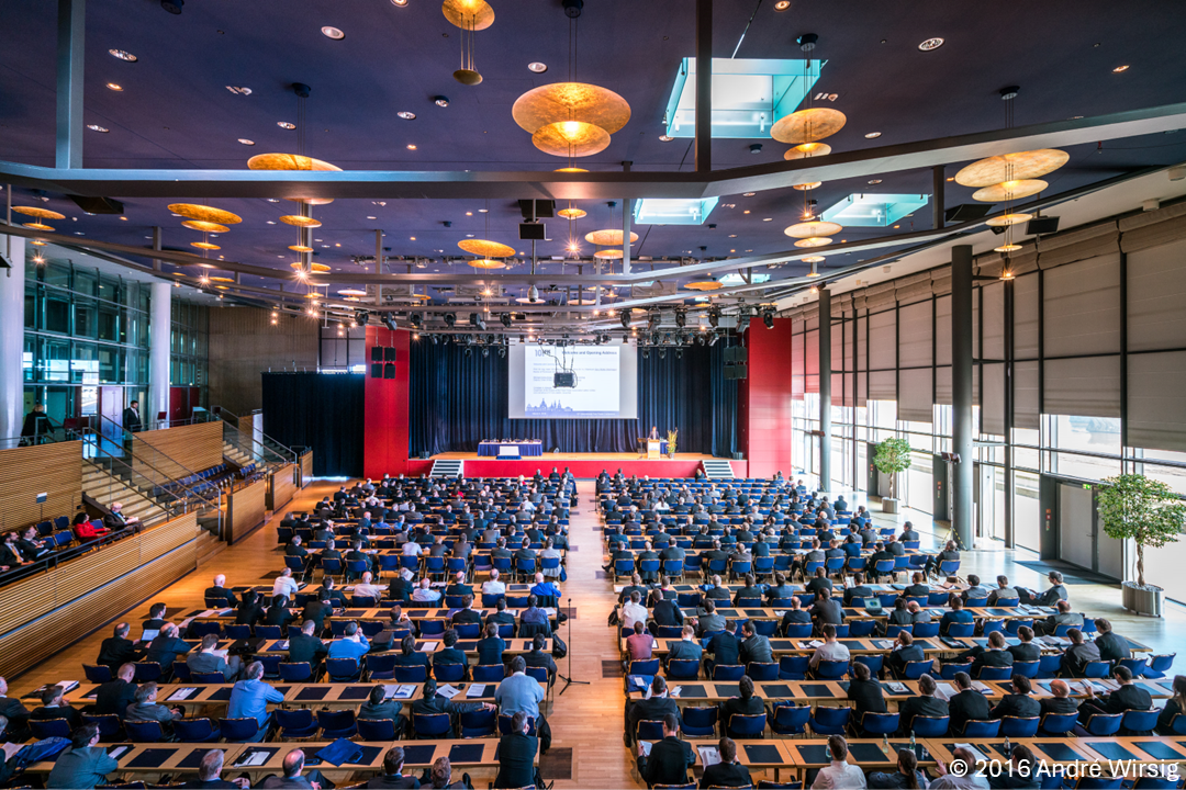 Conference 1 (© André Wirsig)